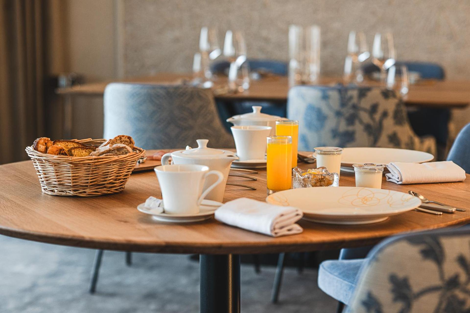 Brétignolles-sur-Mer Logis Hotellerie Les Brisants , Restaurant J M Perochon מראה חיצוני תמונה